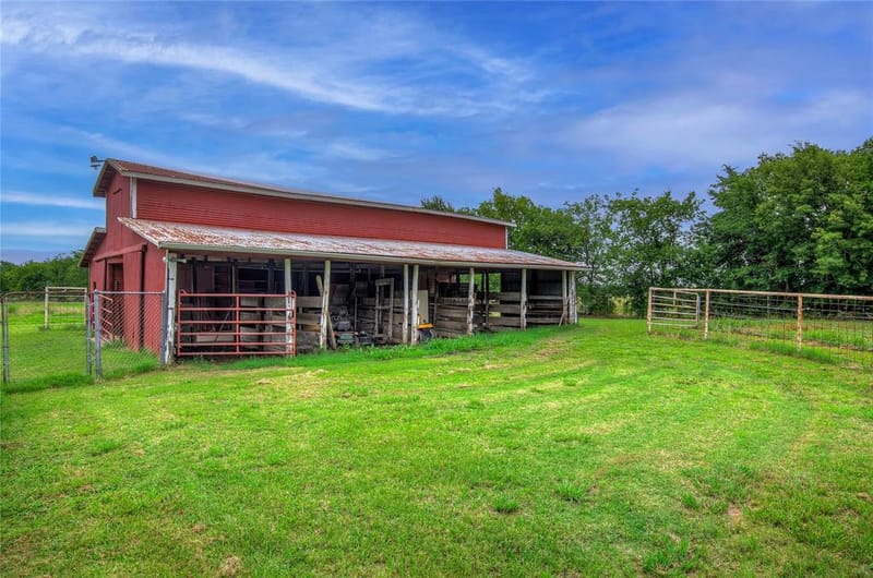 7209 Hackberry Drive, Greenville TX 75402 - Photo 21