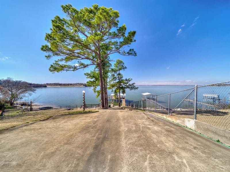 8295 Eagle Mountain Circle, Fort Worth TX 76135 - Photo 6