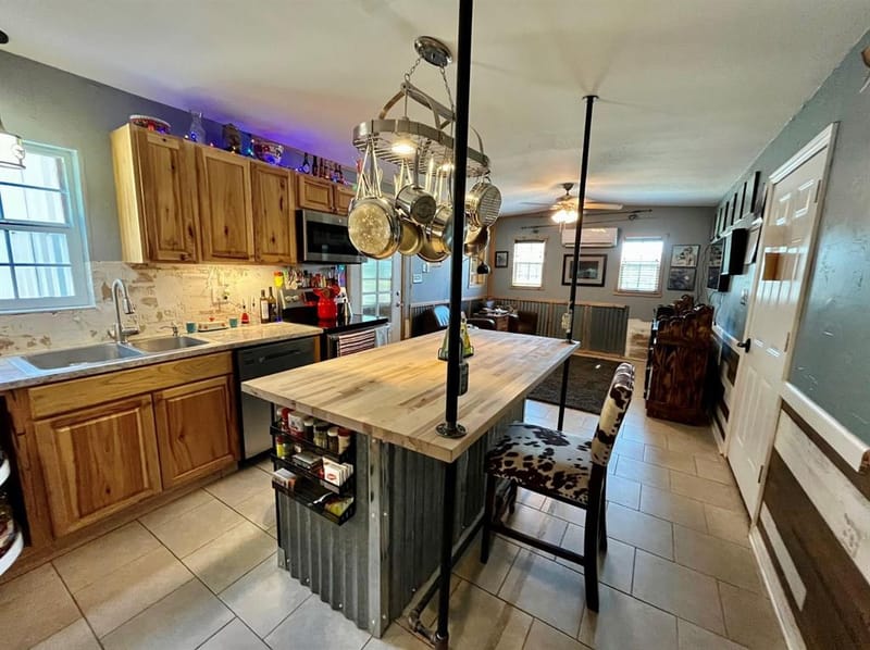 299 Private Road 1452, Chico TX 76431 - Photo 13