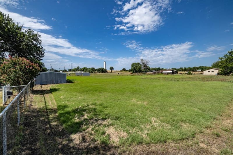 207 Lazy B Lane, Springtown TX 76082 - Photo 38