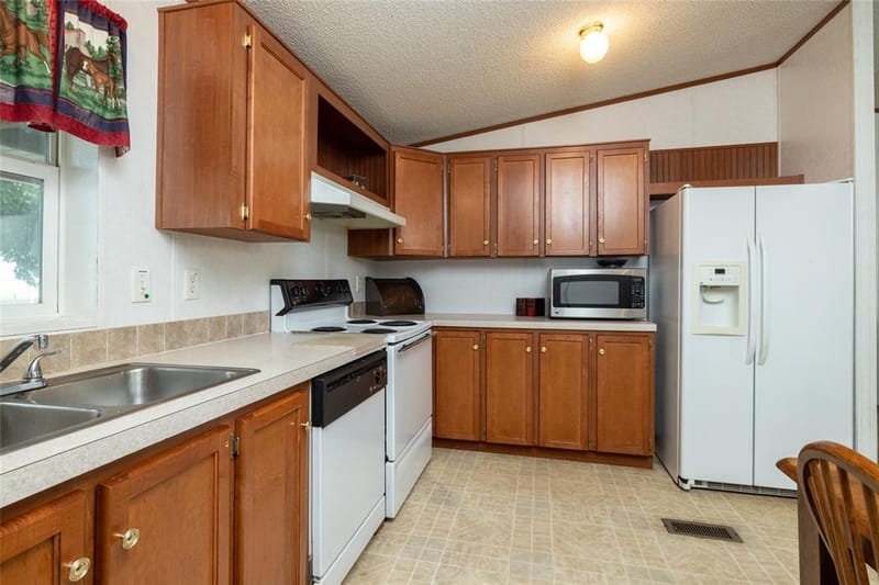 207 Lazy B Lane, Springtown TX 76082 - Photo 21