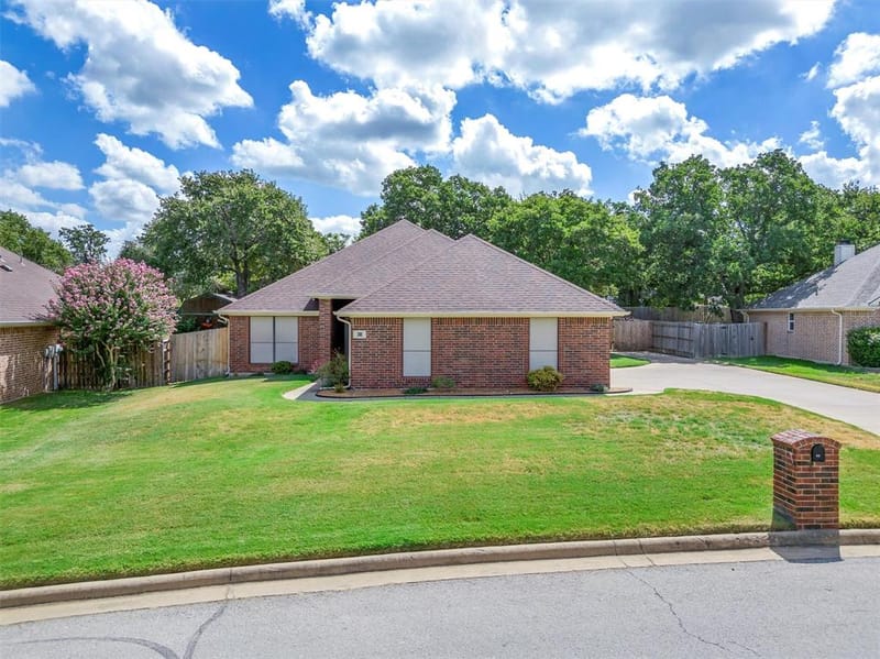 812 Linda Drive, Joshua TX 76058