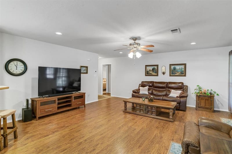 812 Linda Drive, Joshua TX 76058 - Photo 9
