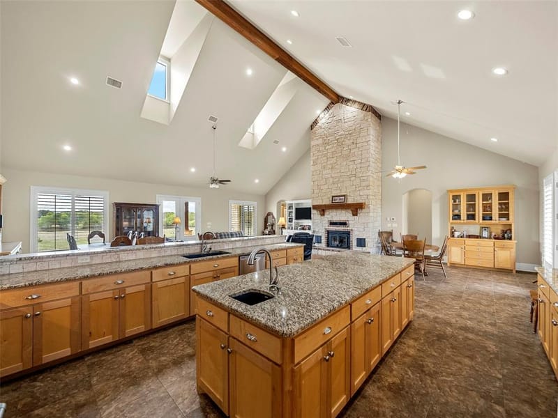 453 Tower Road, Valley View TX 76272 - Photo 18