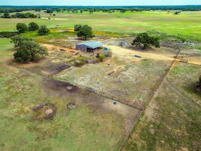 453 Tower Road, Valley View TX 76272 - Photo 39