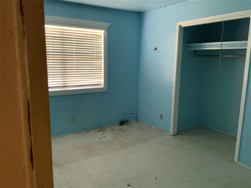 400 N Weaver Street, Gainesville TX 76240 - Photo 13