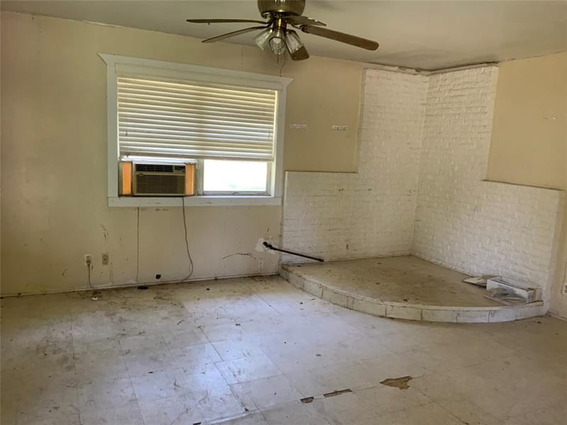 400 N Weaver Street, Gainesville TX 76240 - Photo 7