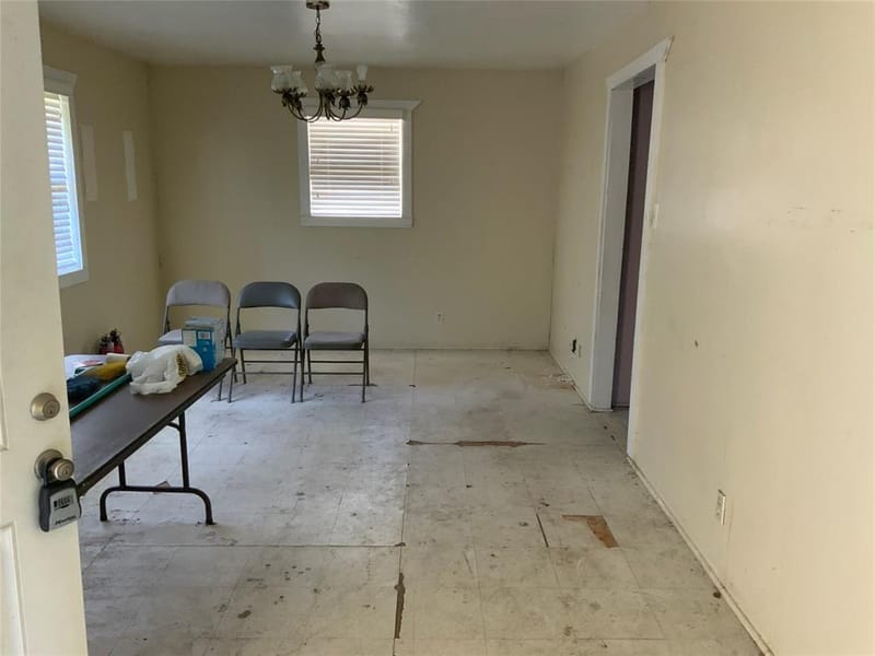 400 N Weaver Street, Gainesville TX 76240 - Photo 3