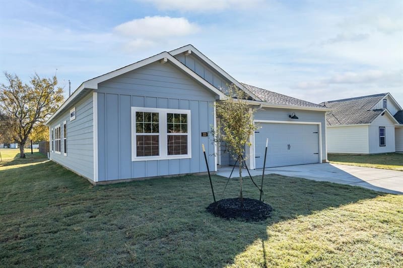 223 Faith Lane, Tioga TX 76271 - Photo 3