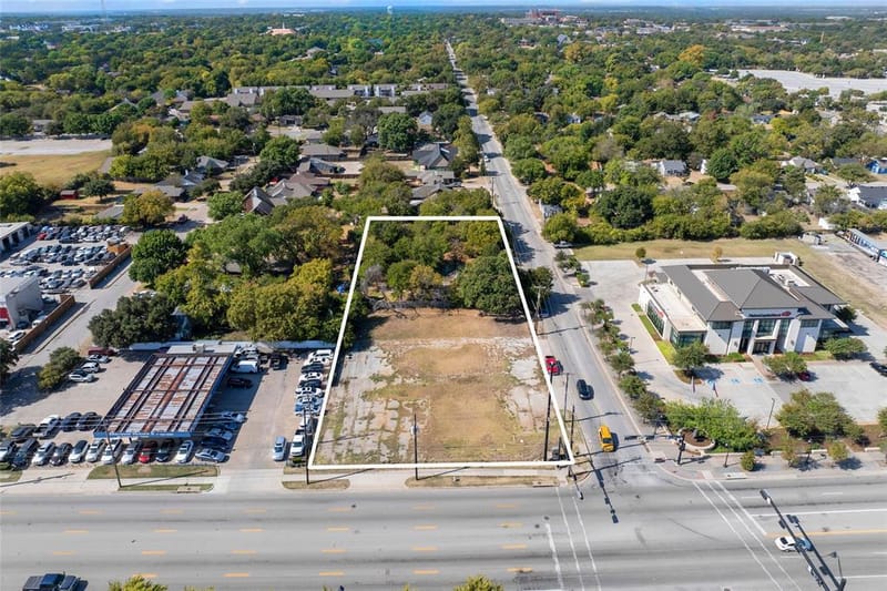 706 E Rogers Street, Arlington TX 76011 - Photo 2