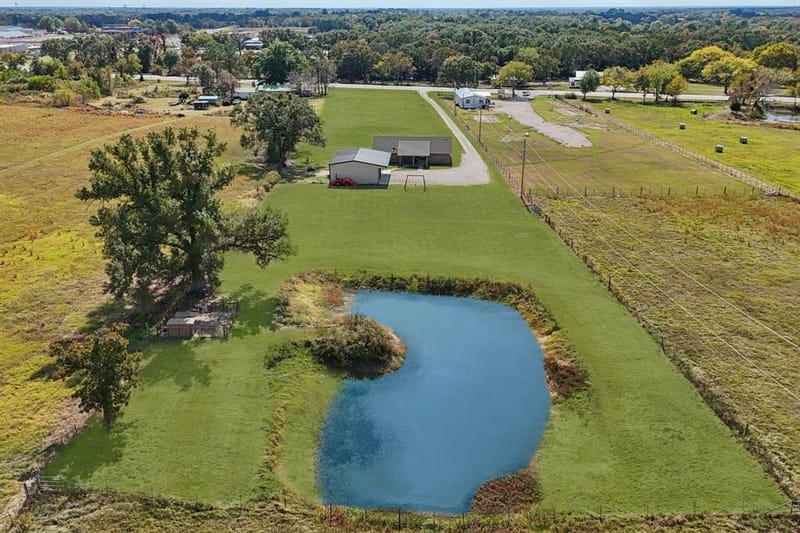 2068 W US Highway 69, Emory TX 75440