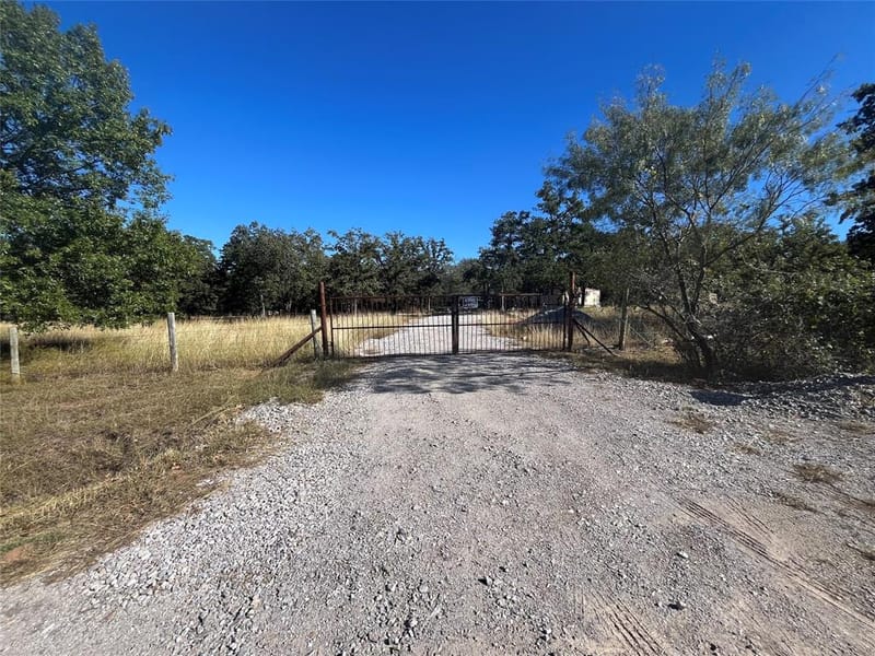 689 Hunter Trail, Bridgeport TX 76426 - Photo 7