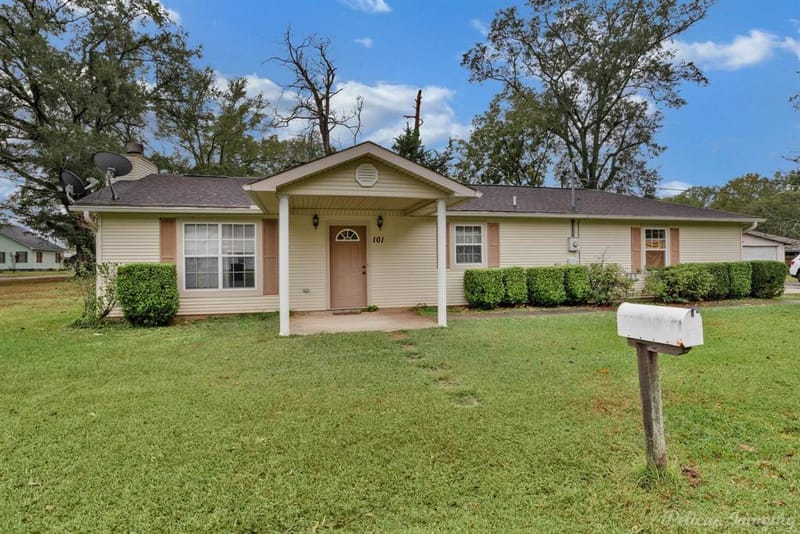 101 W Jefferson Avenue, Haughton LA 71037 - Photo 2