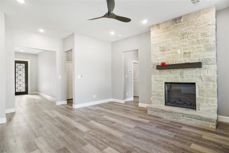 4913 Wichita Street, Granbury TX 76048 - Photo 10