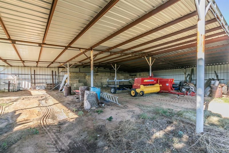 1799 Cottonwood Creek Road, Saint Jo TX 76265 - Photo 27