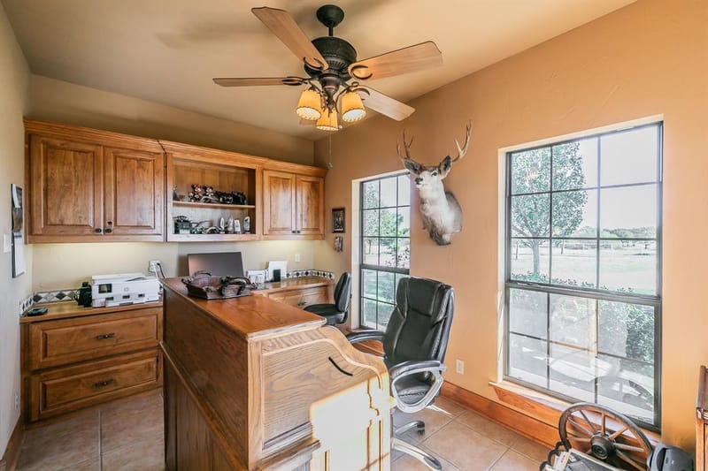1799 Cottonwood Creek Road, Saint Jo TX 76265 - Photo 17