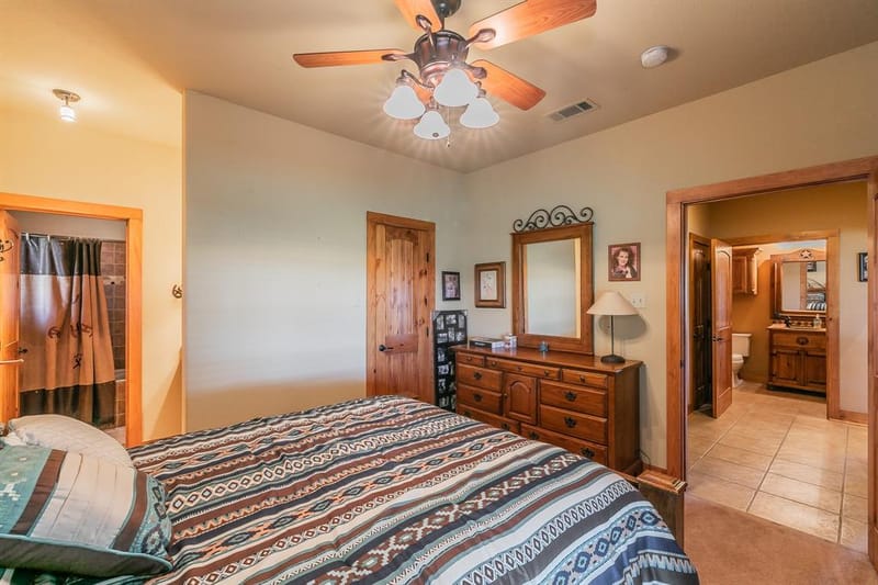1799 Cottonwood Creek Road, Saint Jo TX 76265 - Photo 14