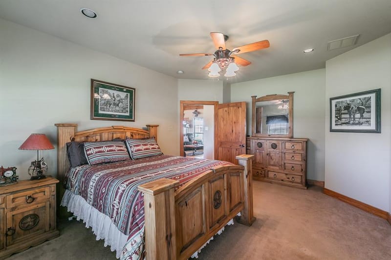 1799 Cottonwood Creek Road, Saint Jo TX 76265 - Photo 11