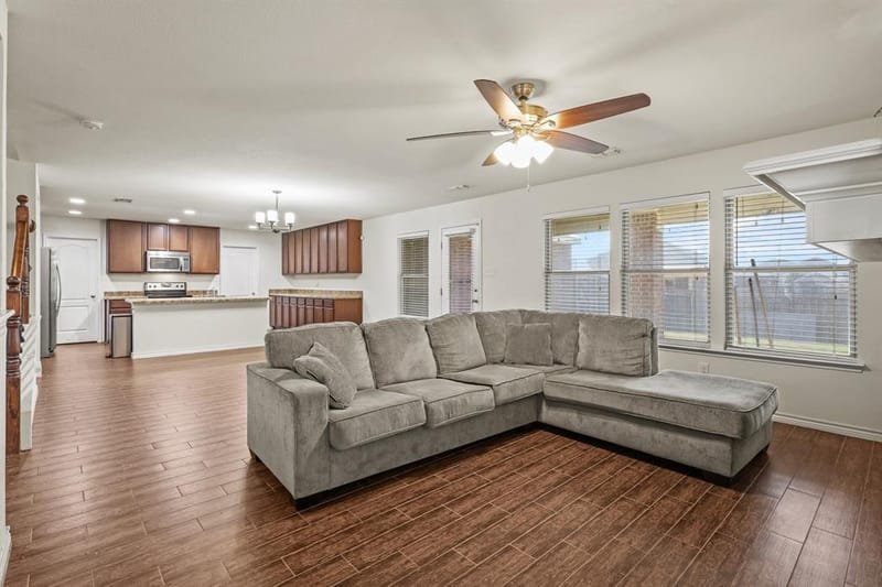 728 Jewelflower Drive, DeSoto TX 75115 - Photo 6