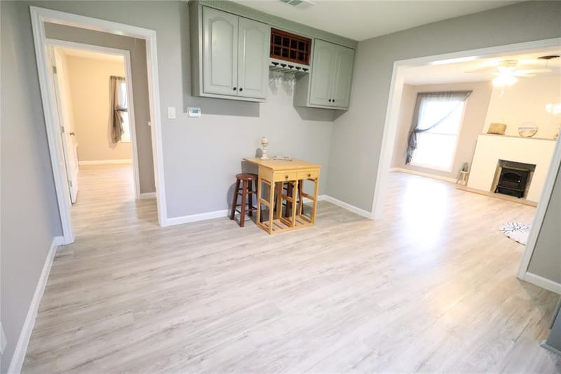 2208 N Sylvania Avenue, Fort Worth TX 76111 - Photo 6