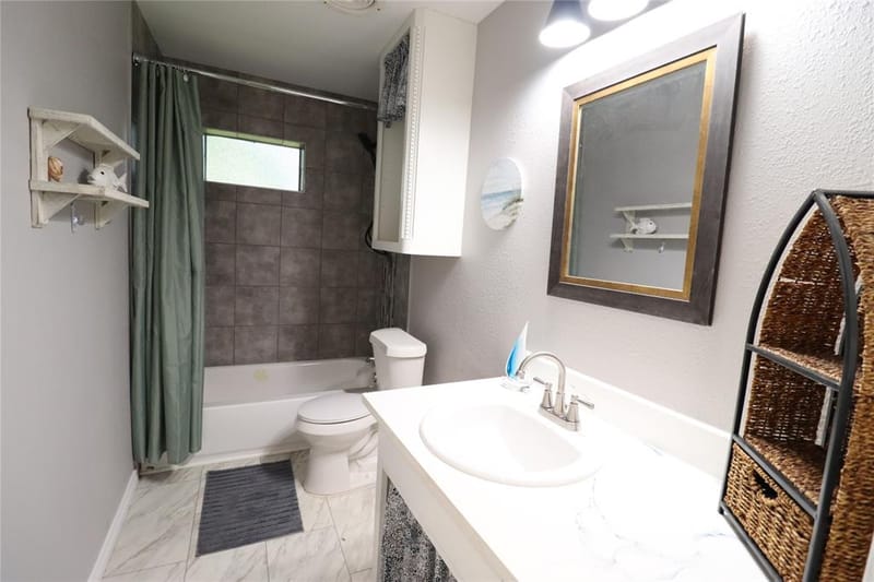 2208 N Sylvania Avenue, Fort Worth TX 76111 - Photo 12