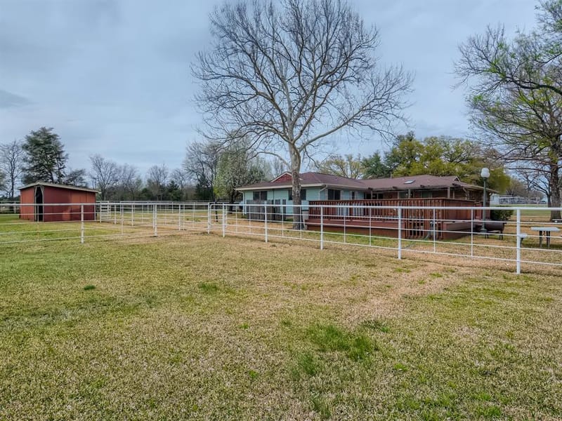 4260 Lasater Road, Balch Springs TX 75181 - Photo 6