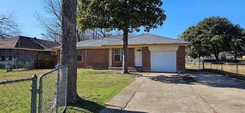 1007 Pleasant Drive, Dallas TX 75217 - Photo 23