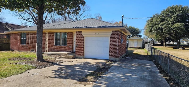 1007 Pleasant Drive, Dallas TX 75217