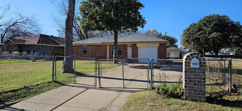 1007 Pleasant Drive, Dallas TX 75217 - Photo 28