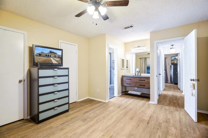 802 Blessing Creek Drive, Euless TX 76039 - Photo 17