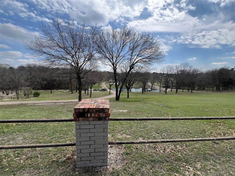 5890 Montgomery Road, Midlothian TX 76065 - Photo 9