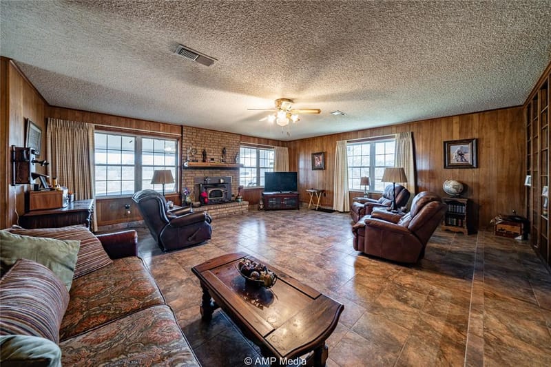 1992 Sand Flat Road, Jacksboro TX 76458 - Photo 23