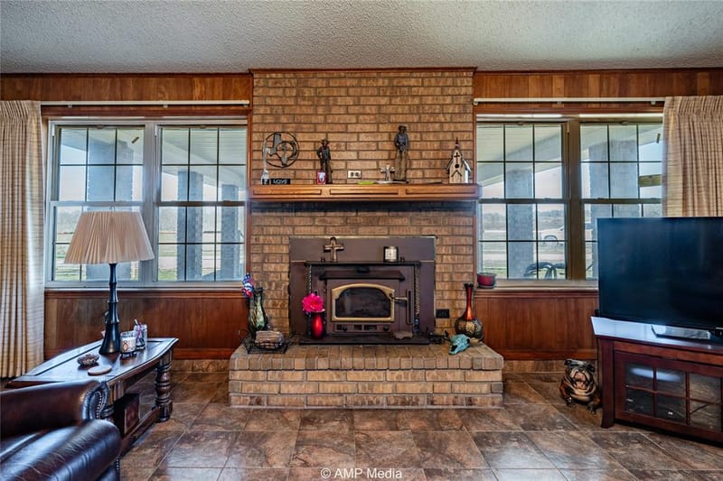 1992 Sand Flat Road, Jacksboro TX 76458 - Photo 24