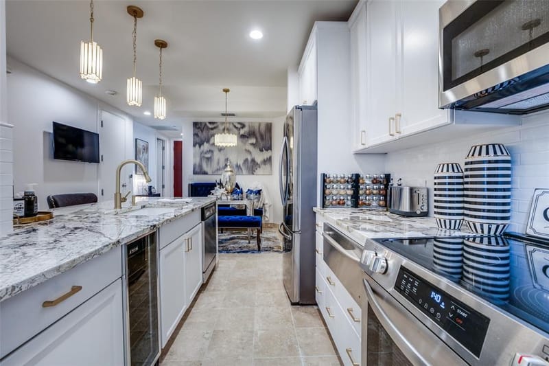 1505 Elm Street # 501, Dallas TX 75201 - Photo 12