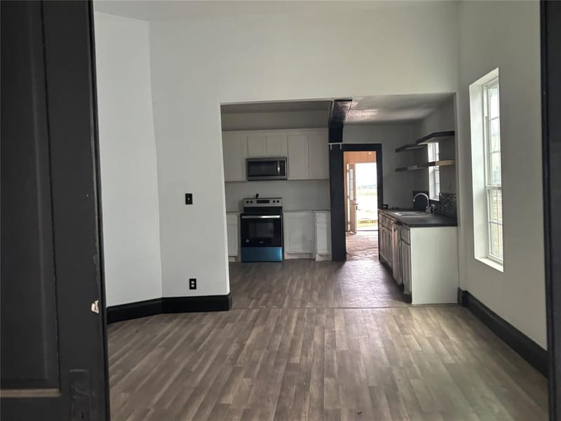 720 W Gandy Street, Denison TX 75020 - Photo 11