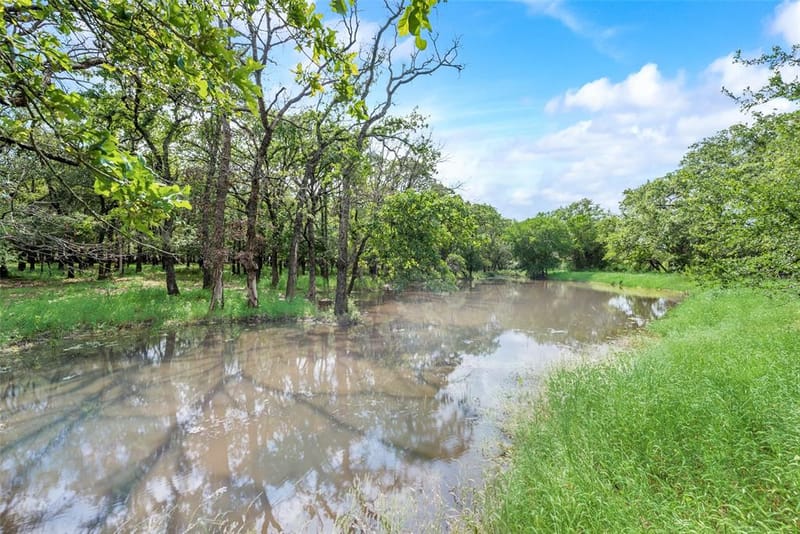460 J E Woody Road, Springtown TX 76082 - Photo 21