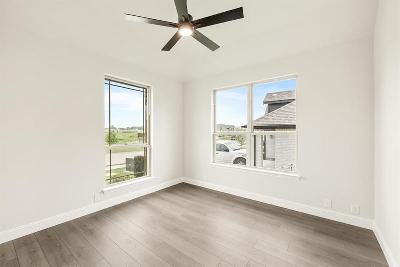 112 Woodlands Way, Balch Springs TX 75181 - Photo 6