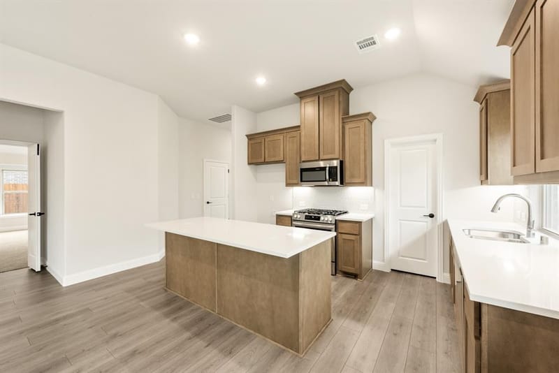 112 Woodlands Way, Balch Springs TX 75181 - Photo 13