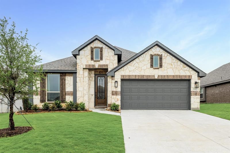 112 Woodlands Way, Balch Springs TX 75181