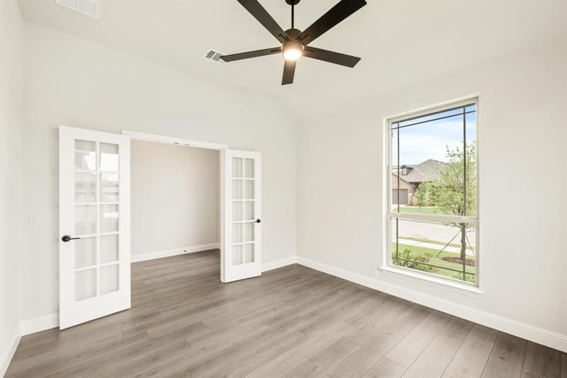 112 Woodlands Way, Balch Springs TX 75181 - Photo 8