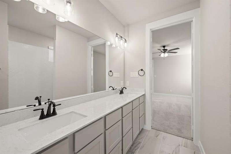 8776 Treeline Pathway, Justin TX 76247 - Photo 17