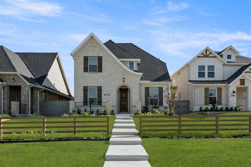 8776 Treeline Pathway, Justin TX 76247