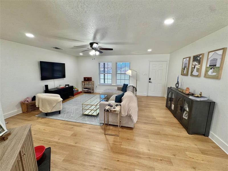 704 Shady Grove Court, Granbury TX 76049 - Photo 5