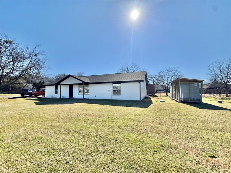 704 Shady Grove Court, Granbury TX 76049 - Photo 29