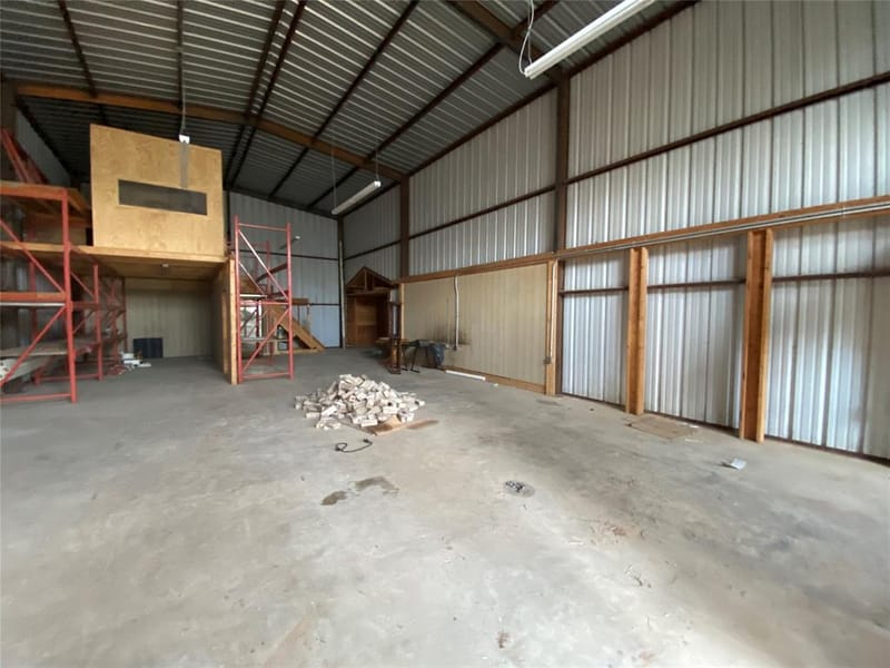 207 NW 4th Avenue, Mineral Wells TX 76067 - Photo 35