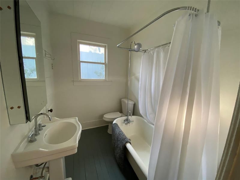 207 NW 4th Avenue, Mineral Wells TX 76067 - Photo 31