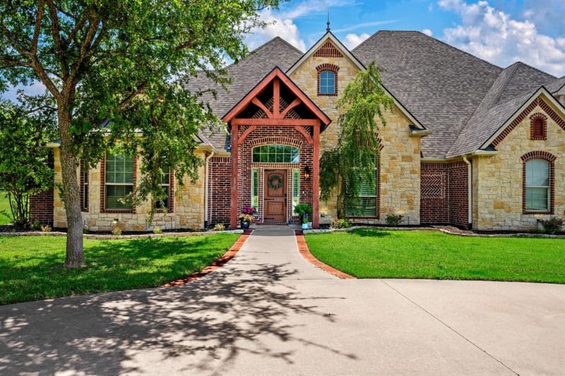 209 Chrissa Drive, Pottsboro TX 75076 - Photo 3