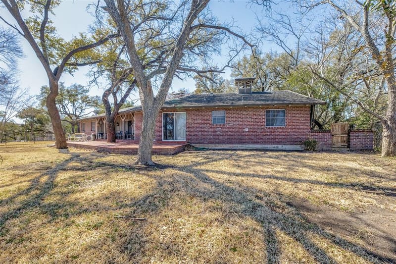 4246 Shore Front Court, Fort Worth TX 76135 - Photo 22