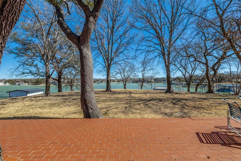 4246 Shore Front Court, Fort Worth TX 76135 - Photo 3