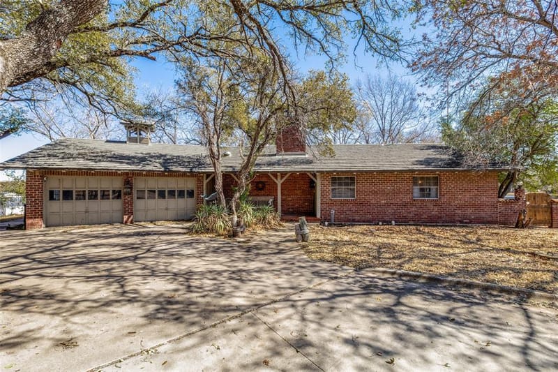 4246 Shore Front Court, Fort Worth TX 76135